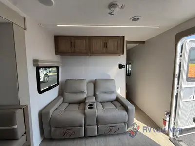 2026 Coachmen RV Freedom Express Ultra Lite photo 11