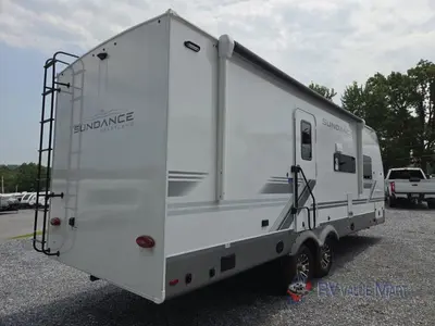 2026 Heartland Sundance Ultra Lite photo 8