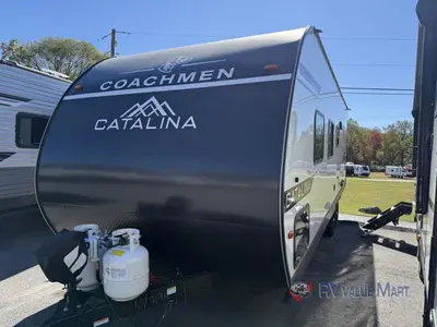 2026 Coachmen RV Catalina Summit Series 8 photo 3