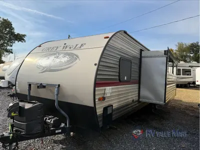 2019 Forest River RV Cherokee Grey Wolf photo 9
