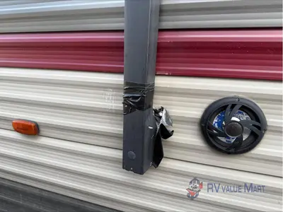 2019 Forest River RV Cherokee Grey Wolf photo 3