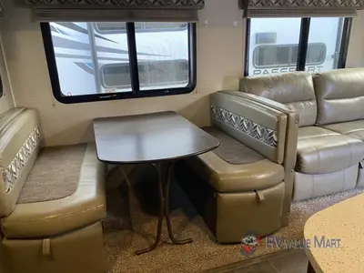 2017 Keystone RV Premier Ultra Lite photo 13