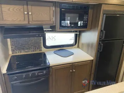 2017 Keystone RV Premier Ultra Lite photo 23