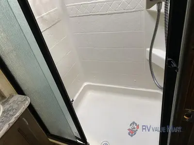 2017 Keystone RV Premier Ultra Lite photo 26