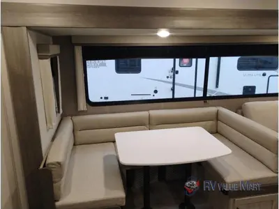 2026 Coachmen RV Catalina Legacy Edition photo 9