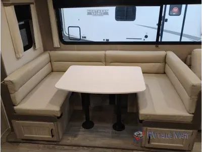 2026 Coachmen RV Catalina Legacy Edition photo 10