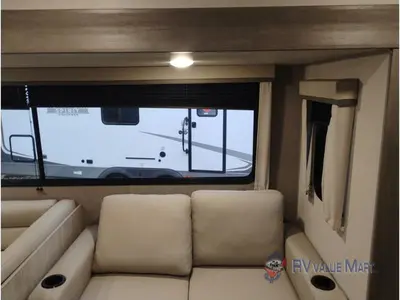 2026 Coachmen RV Catalina Legacy Edition photo 11