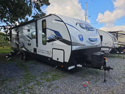 2023 Forest River Cherokee Alpha Wolf photo 2