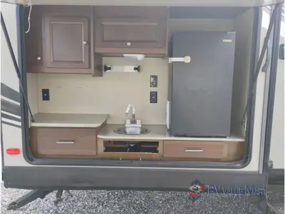2015 Dutchmen RV Kodiak Express photo 11