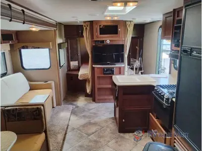 2015 Dutchmen RV Kodiak Express photo 19