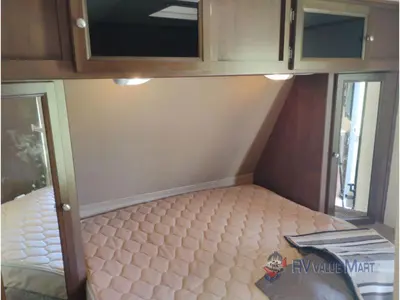2015 Dutchmen RV Kodiak Express photo 23