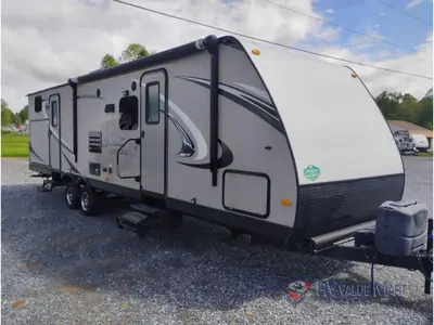 2015 Dutchmen RV Kodiak Express photo 2