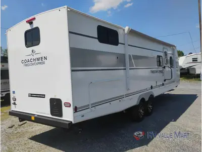 2026 Coachmen RV Freedom Express Select photo 8