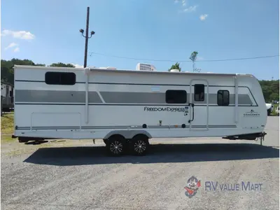 2026 Coachmen RV Freedom Express Select photo 9