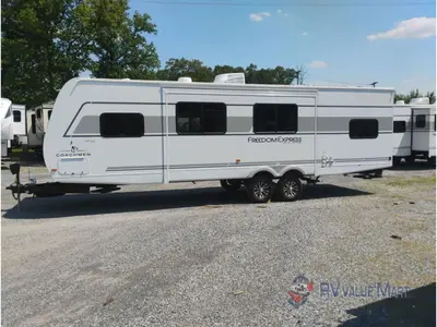 2026 Coachmen RV Freedom Express Select photo 5
