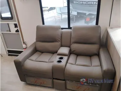 2026 Coachmen RV Freedom Express Ultra Lite photo 6