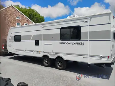 2026 Coachmen RV Freedom Express Ultra Lite photo 16
