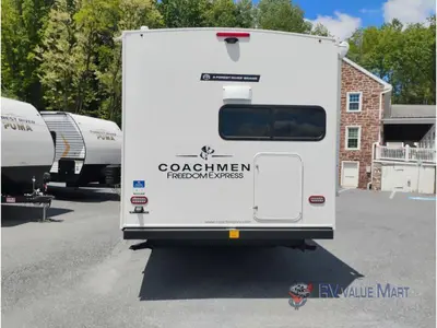 2026 Coachmen RV Freedom Express Ultra Lite photo 18