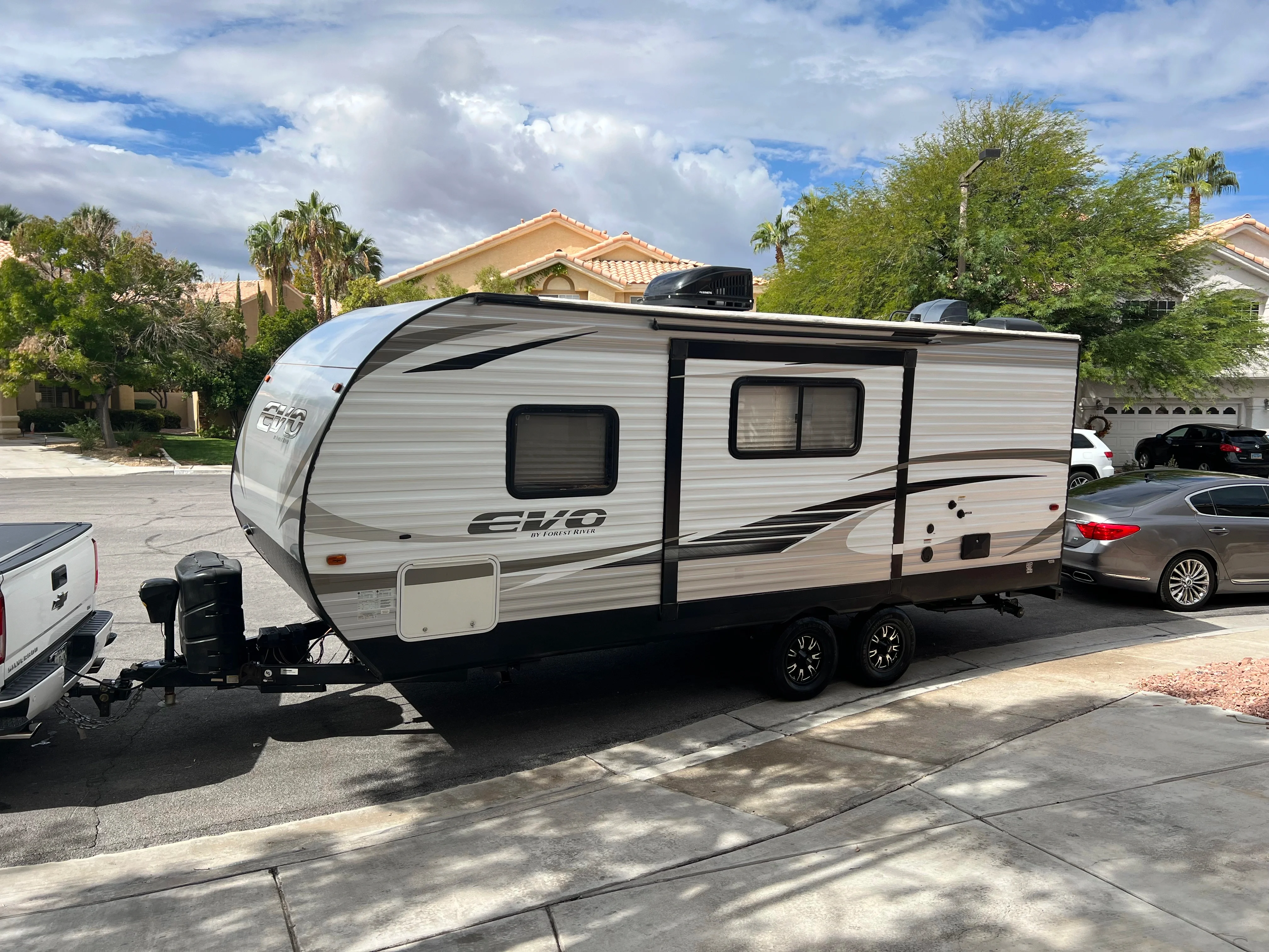 2019 FOREST RIVER EVO exterior