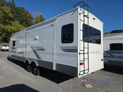 2026 Heartland Sundance Ultra Lite photo 6