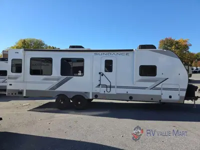 2026 Heartland Sundance Ultra Lite photo 9
