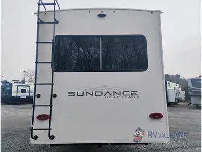 2026 Heartland Sundance Ultra-Lite photo 4
