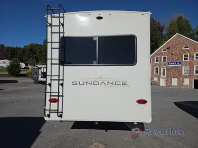 2026 Heartland Sundance Ultra Lite photo 7