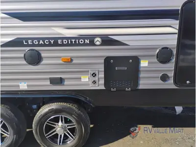 2026 Coachmen RV Catalina Legacy Edition photo 16