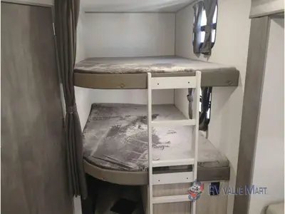 2026 Coachmen RV Catalina Legacy Edition photo 25