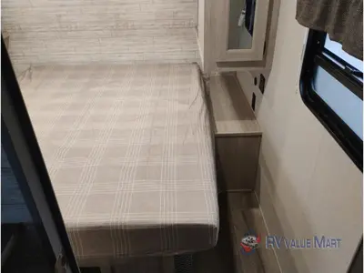 2026 Coachmen RV Catalina Legacy Edition photo 24