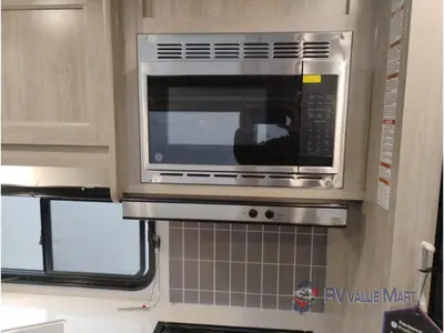 2026 Coachmen RV Catalina Legacy Edition photo 27