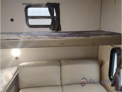2026 Coachmen RV Catalina Legacy Edition photo 31