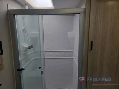 2026 Coachmen RV Catalina Legacy Edition photo 26