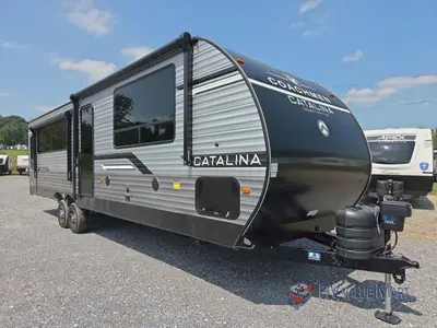 New 2026 Coachmen RV Catalina Legacy Edition 313RLTS