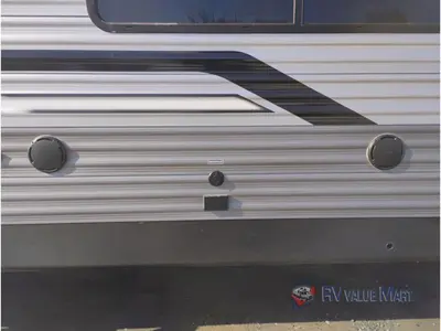 2026 Coachmen RV Catalina Legacy Edition photo 16