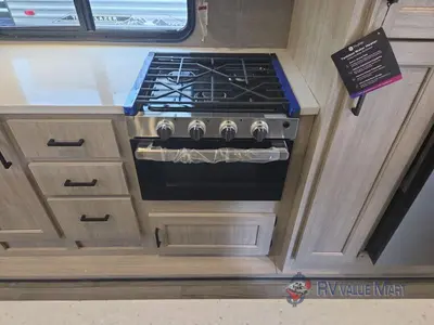 2026 Coachmen RV Catalina Legacy Edition photo 21