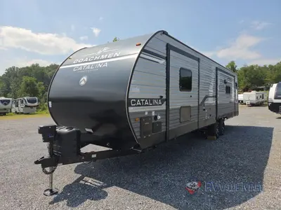 2026 Coachmen RV Catalina Legacy Edition photo 4