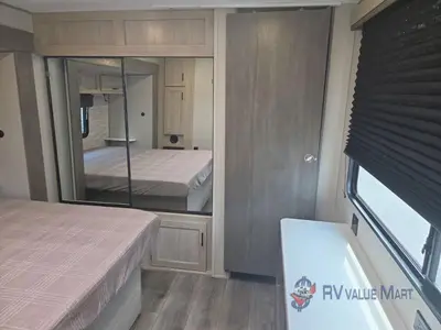 2026 Coachmen RV Catalina Legacy Edition photo 23