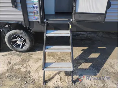 2026 Coachmen RV Catalina Legacy Edition photo 15