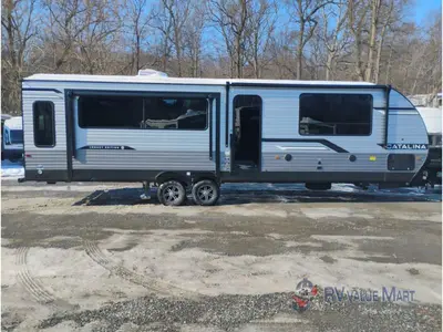 2026 Coachmen RV Catalina Legacy Edition photo 9