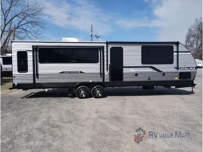2026 Coachmen RV Catalina Legacy Edition photo 9