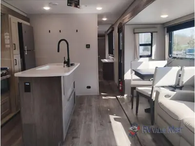 2026 Coachmen RV Catalina Legacy Edition photo 19
