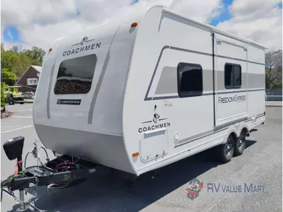 2026 Coachmen RV Freedom Express Select photo 4