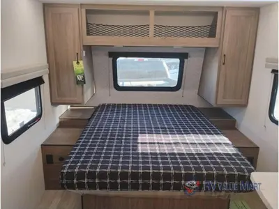 2026 Coachmen RV Freedom Express Select photo 18