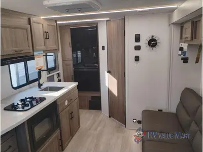 2026 Coachmen RV Freedom Express Select photo 14