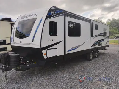 2025 Coachmen RV Freedom Express Ultra Lite photo 16