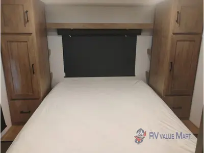 2025 Coachmen RV Freedom Express Ultra Lite photo 7