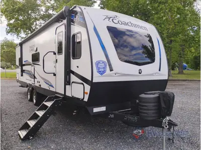 Used 2025 Coachmen RV Freedom Express Ultra Lite 298FDS