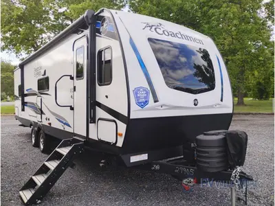 2025 Coachmen RV Freedom Express Ultra Lite photo 13