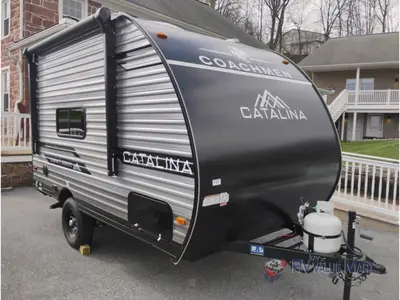 2026 Coachmen RV Catalina Summit Series 7 photo 2
